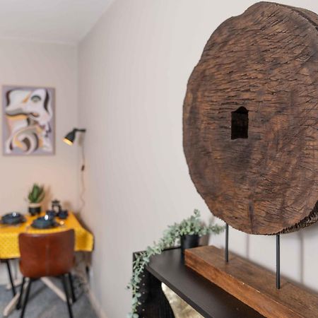 The Exchange Apartments With Permit Parking 툭스베리 외부 사진