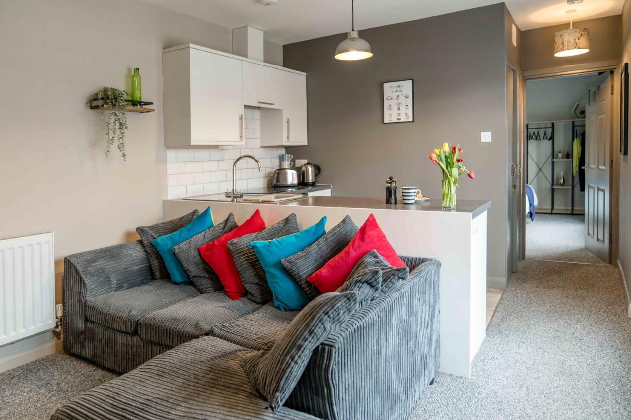 The Exchange Apartments With Permit Parking 툭스베리 외부 사진