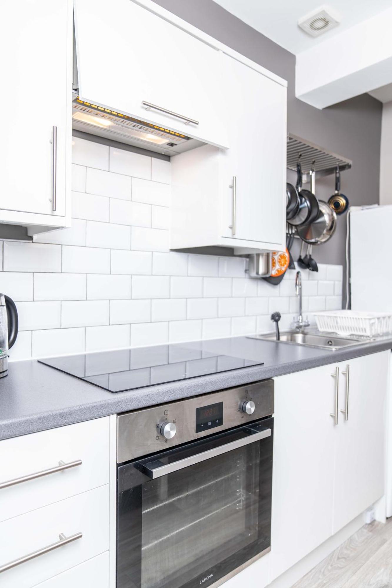 The Exchange Apartments With Permit Parking 툭스베리 외부 사진